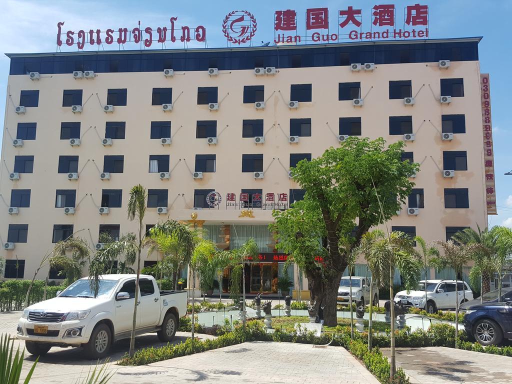 Jian Guo Grand Hotel Ban Si Khay Exteriör bild