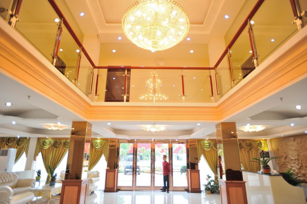 Jian Guo Grand Hotel Ban Si Khay Exteriör bild