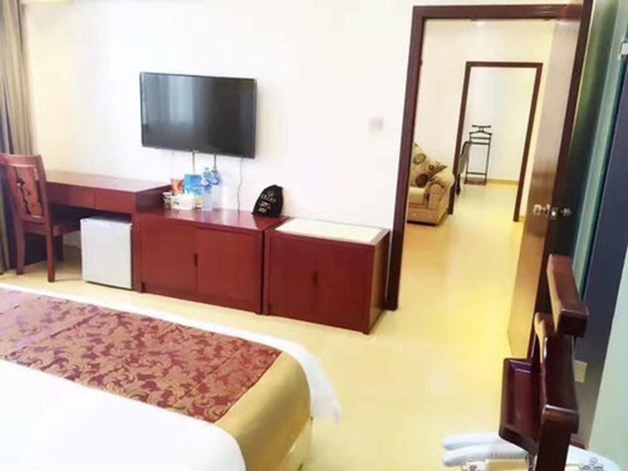 Jian Guo Grand Hotel Ban Si Khay Exteriör bild