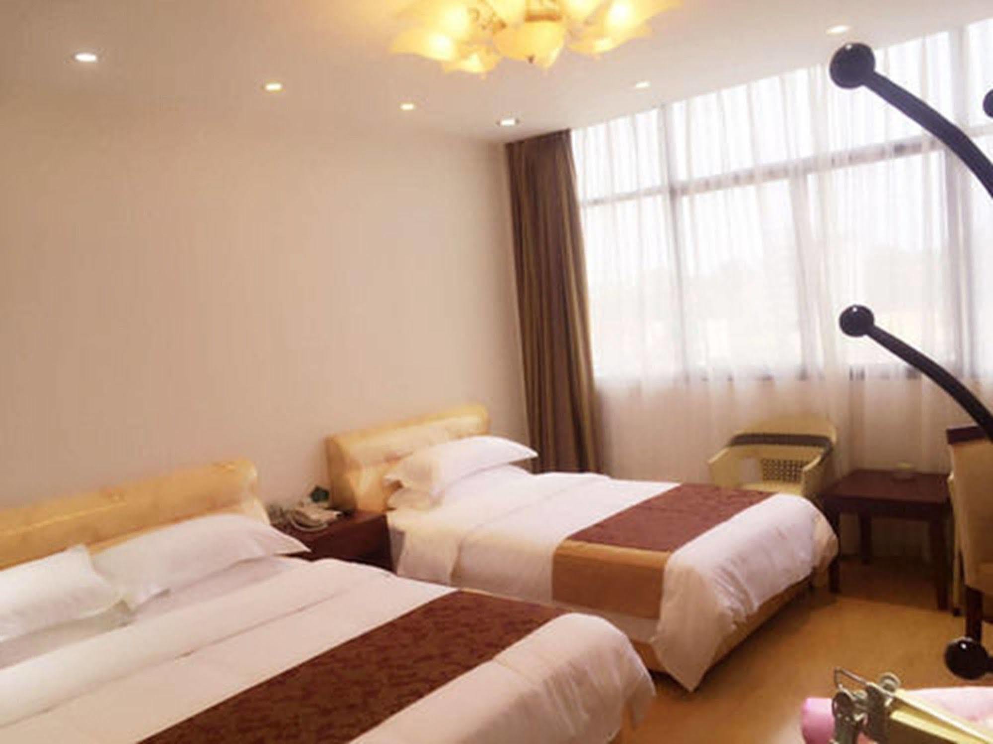 Jian Guo Grand Hotel Ban Si Khay Exteriör bild