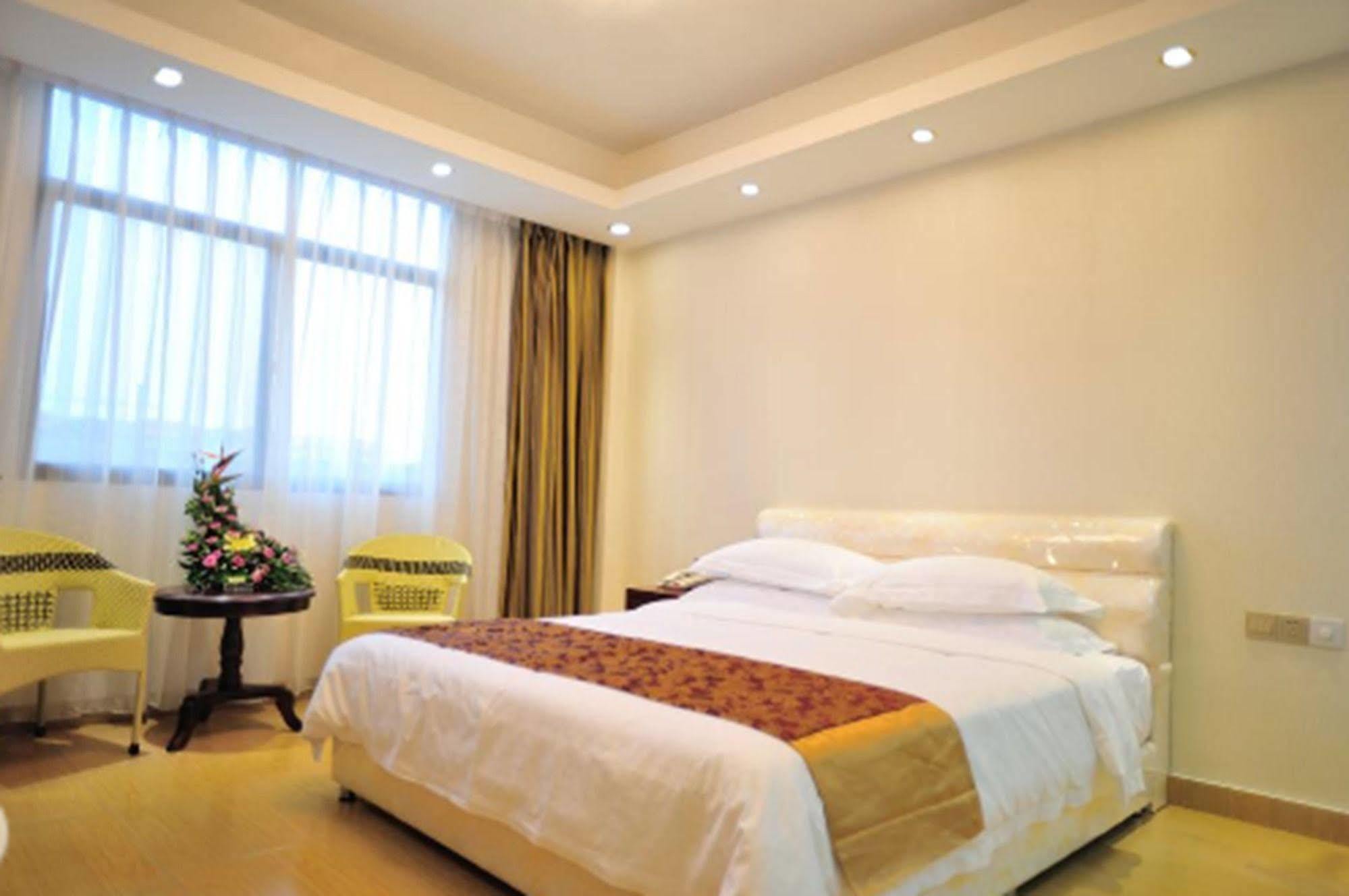 Jian Guo Grand Hotel Ban Si Khay Exteriör bild