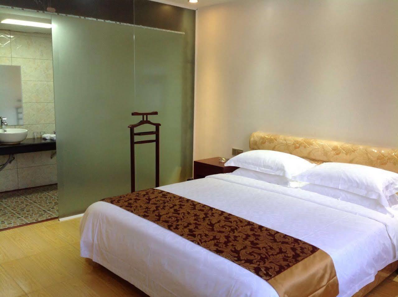 Jian Guo Grand Hotel Ban Si Khay Exteriör bild