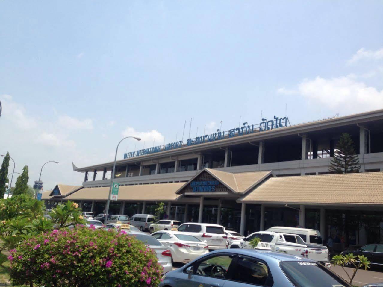 Jian Guo Grand Hotel Ban Si Khay Exteriör bild